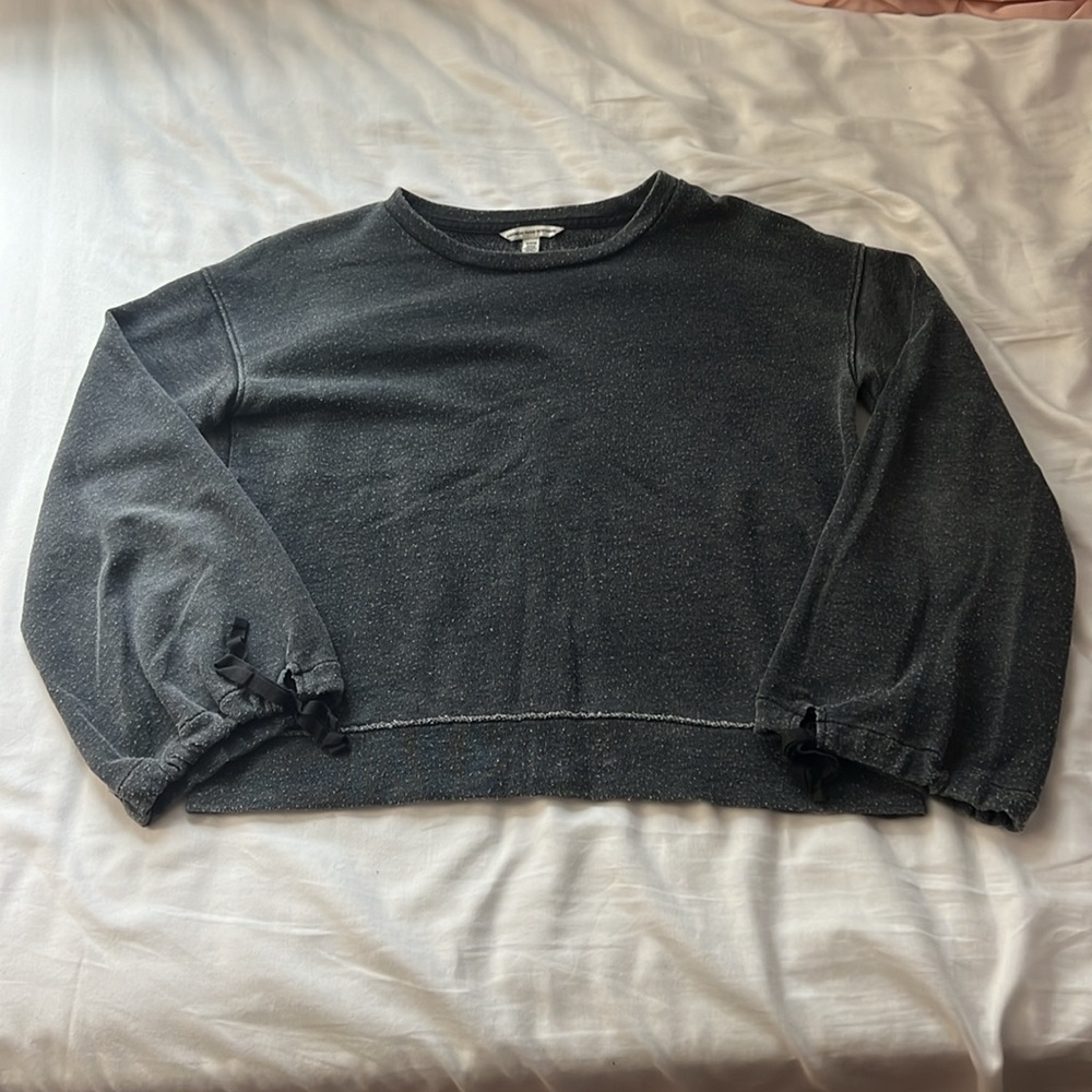 Dark gray women’s sweatshirt